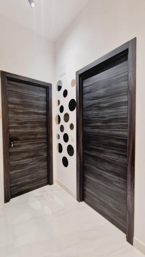 La Promesa Apartment Madrid Bagian luar foto