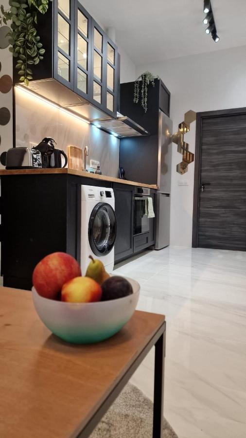 La Promesa Apartment Madrid Bagian luar foto