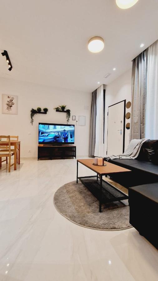 La Promesa Apartment Madrid Bagian luar foto
