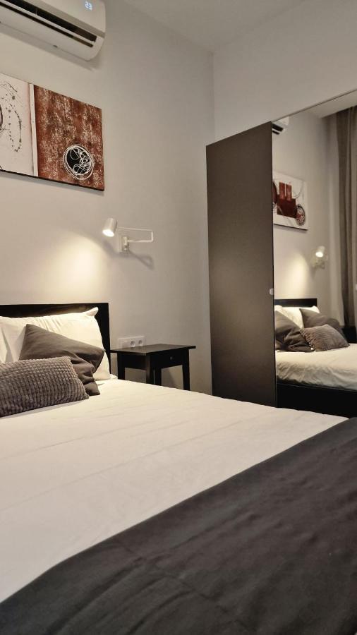 La Promesa Apartment Madrid Bagian luar foto